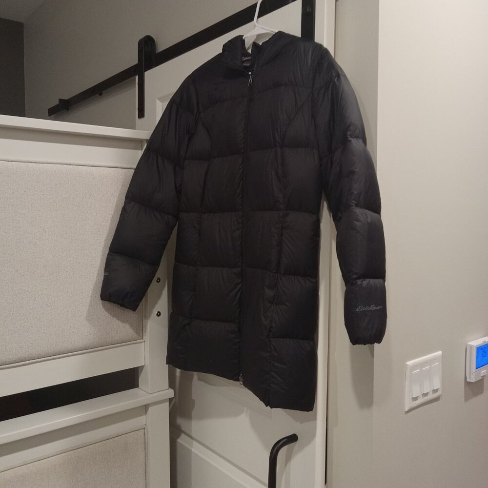 GREAT Women's Black Medium Light Eddie Bauer Coat